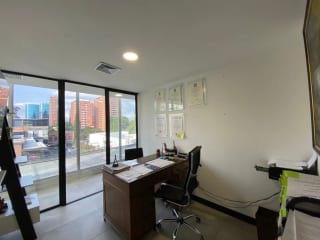 Oficina en Venta en Edificio Vasanta zona 10 — Oficina en Venta en Zona 10, Guatemala, Ciudad — miniatura 9 de 13