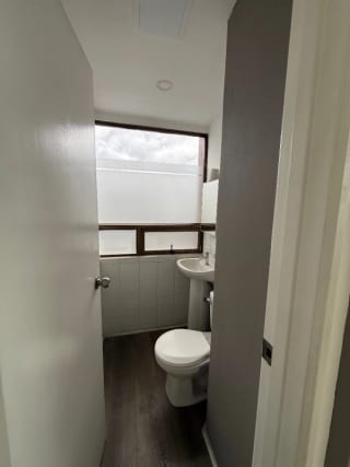 CLINICAS MEDICAS — Clínica en Alquiler en Santa Clara II, Zona 10, Guatemala, Ciudad — miniatura 4 de 9