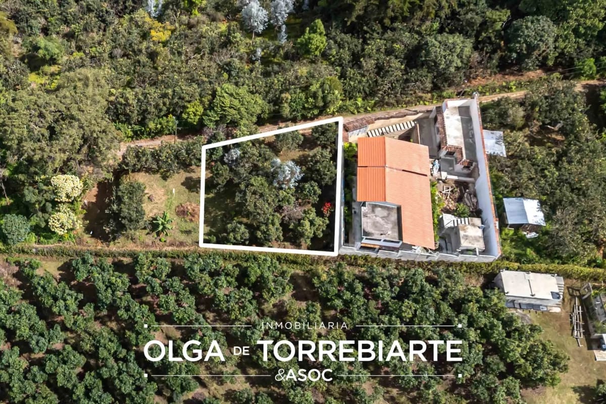 Terreno en Calle Principal Oriente #43, San Cristóbal El Alto Antigua Guatemala — Terreno en Venta en San Cristóbal El Alto, Sacatepéquez — foto 2 de 4