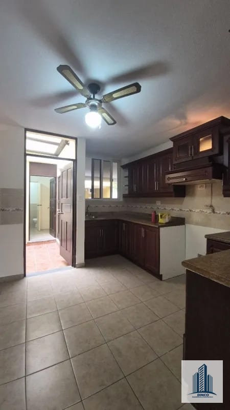 Vendo Casa en Quinta Los Encinos Z.7 de Mixco — Casa en Venta en Quinta Los Encinos, Zona 7 Mixco, Guatemala, Ciudad — foto 5 de 6