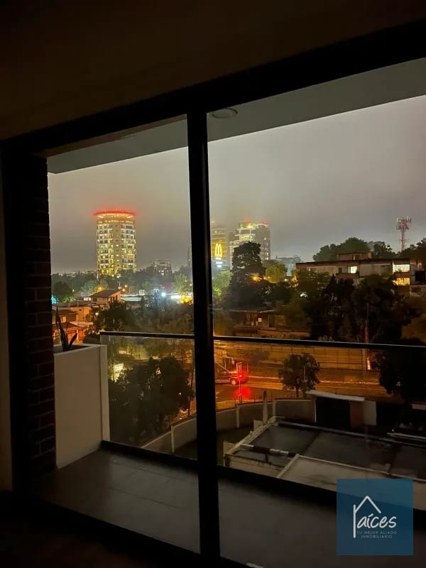 Apartamento amueblado en renta KIINTEA Zona 15 (D) — Apartamento en Alquiler en Zona 15, Guatemala, Ciudad — foto 4 de 15