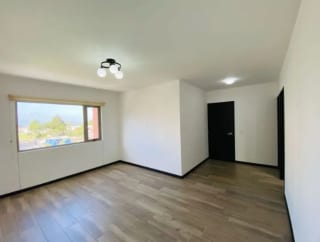 Rento apartamento en edificio Segheria — Apartamento en Alquiler en Zona 14, Guatemala, Ciudad — miniatura 7 de 17