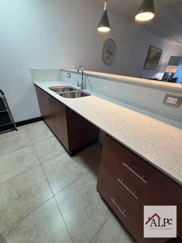 APARTAMENTO AMUEBLADO CON 1 DORMITORIO — Apartamento en Alquiler en Verdeterno, Zona 15, Guatemala, Ciudad — foto 5 de 10
