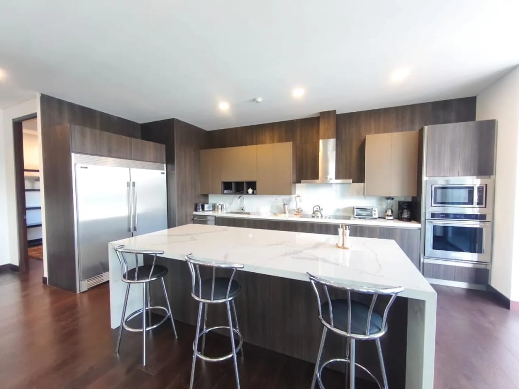 Apartamento Amueblado en Renta con opción a Venta  Zona 14 — Apartamento en Alquiler en Zona 14, Guatemala, Ciudad — foto 4 de 17