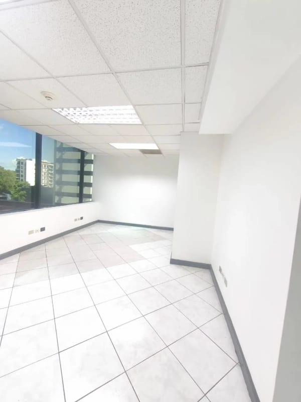 Oficina en Renta zona 14 — Oficina en Alquiler en Zona 14, Guatemala, Ciudad — foto 10 de 11