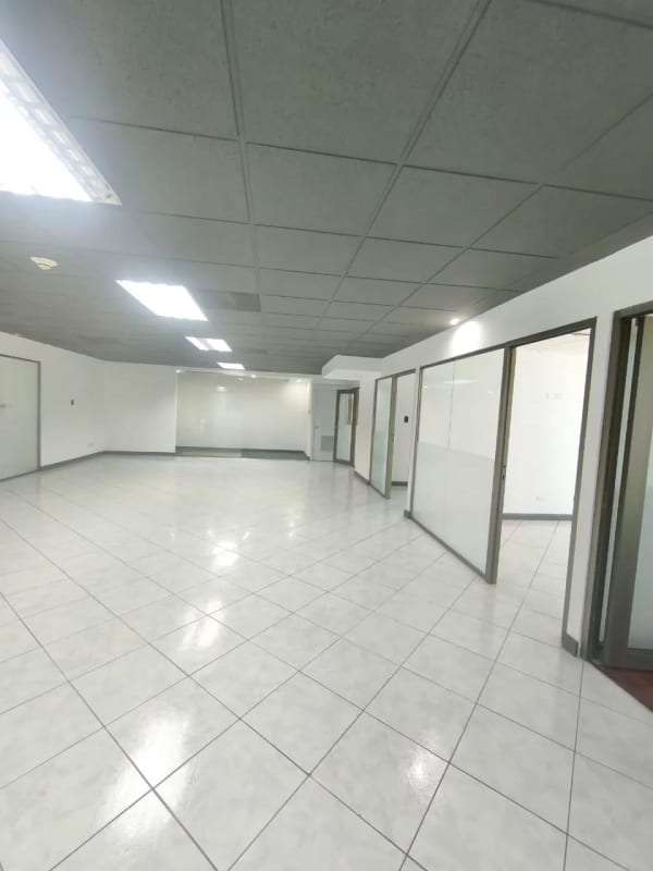 Oficina en Renta zona 14 — Oficina en Alquiler en Zona 14, Guatemala, Ciudad — foto 3 de 11