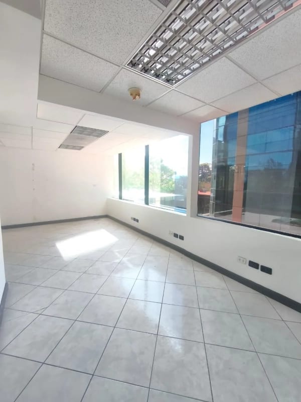 Oficina en Renta zona 14 — Oficina en Alquiler en Zona 14, Guatemala, Ciudad — foto 2 de 11