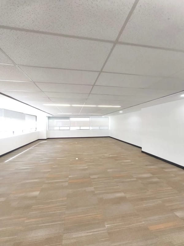 Oficina en Renta zona 10 (Con opción a Venta) — Oficina en Alquiler en Zona 10, Guatemala, Ciudad — foto 10 de 13