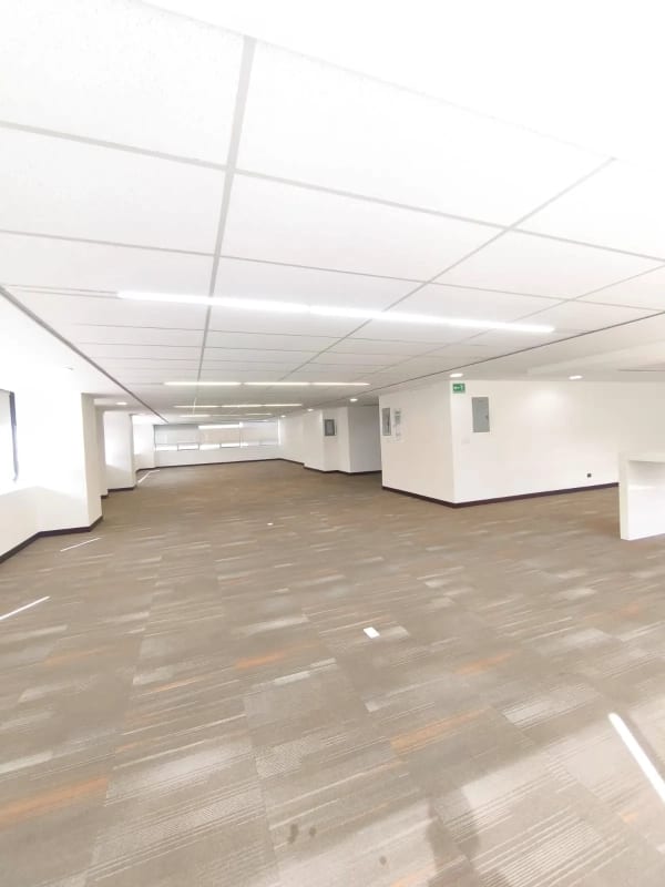 Oficina en Renta zona 10 (Con opción a Venta) — Oficina en Alquiler en Zona 10, Guatemala, Ciudad — foto 9 de 13
