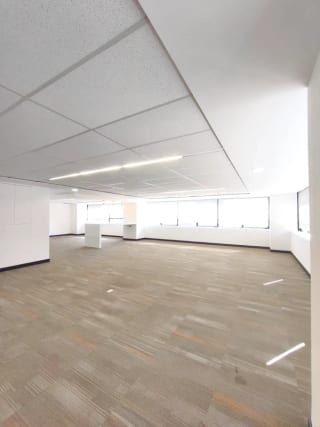 Oficina en Renta zona 10 (Con opción a Venta) — Oficina en Alquiler en Zona 10, Guatemala, Ciudad — miniatura 4 de 13