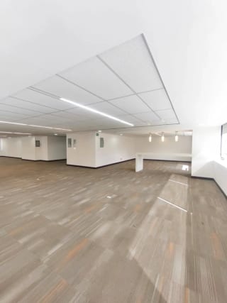 Oficina en Renta zona 10 (Con opción a Venta) — Oficina en Alquiler en Zona 10, Guatemala, Ciudad — miniatura 3 de 13