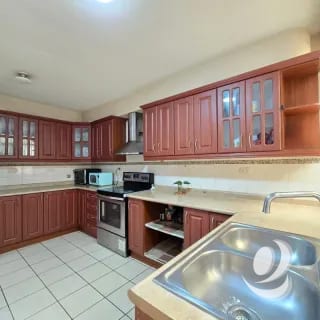Casa en Venta cercana a Walmart de San Cristóbal, — Casa en Venta en Zona 8 Mixco, Guatemala, Ciudad — miniatura 5 de 8