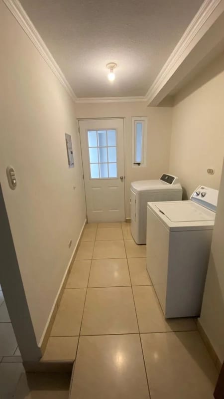 Casa en Venta, KM 19.5 Entrada a Olmeca — Casa en Venta en Carretera a El Salvador, Guatemala, Ciudad — foto 2 de 12