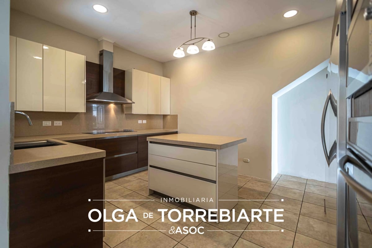 Casa en Condominio Portal del Bosque I — Casa en Venta en Portal del Bosque, Carretera a El Salvador, Guatemala, Ciudad — foto 7 de 17