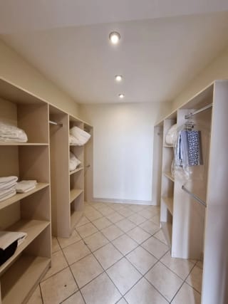 Apartamento Amueblado en Renta o Venta Zona 10 — Apartamento en Alquiler en Zona 10, Guatemala, Ciudad — miniatura 15 de 17