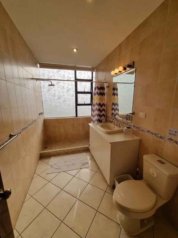 Apartamento Amueblado en Renta o Venta Zona 10 — Apartamento en Alquiler en Zona 10, Guatemala, Ciudad — foto 14 de 17
