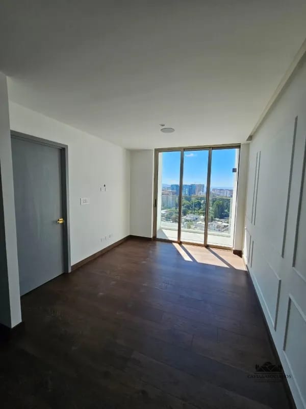 Apartamentos en Venta Zona 10 — Apartamento en Venta en Zona 10, Guatemala, Ciudad — foto 1 de 9