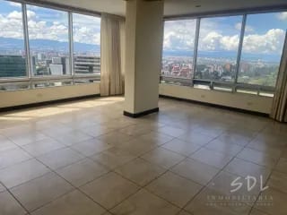 Zona 15 Vista Hermosa 1 — Apartamento en Alquiler en Zona 15, Guatemala, Ciudad — miniatura 3 de 5