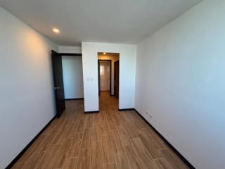 Apartamento en Renta en Essenza, zona 13, Guatemala — Apartamento en Alquiler en Zona 13, Guatemala, Ciudad — miniatura 10 de 13