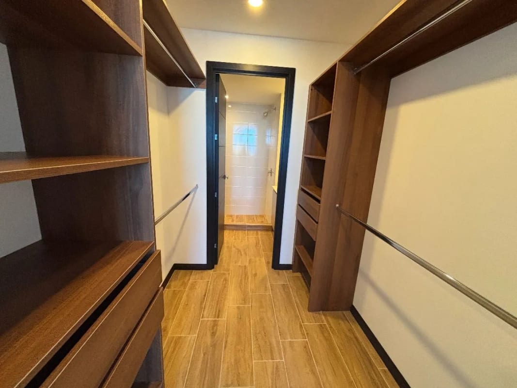 Apartamento en Renta en Essenza, zona 13, Guatemala — Apartamento en Alquiler en Zona 13, Guatemala, Ciudad — foto 8 de 13