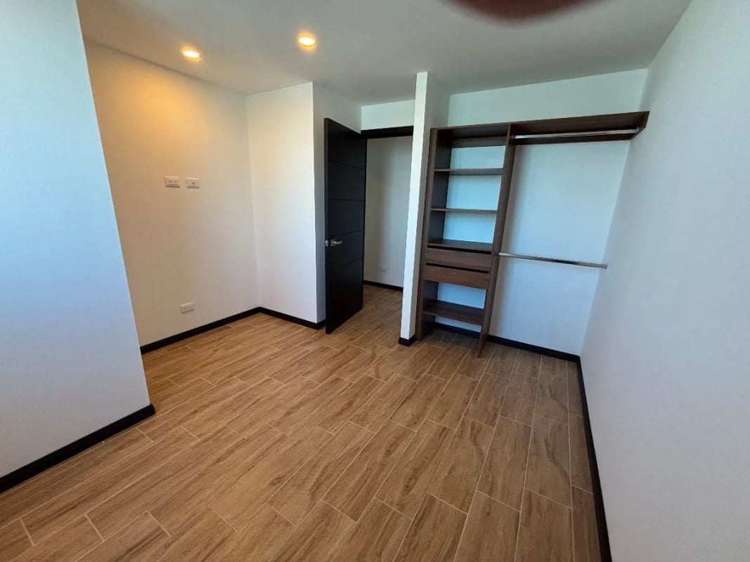 Apartamento en Renta en Essenza, zona 13, Guatemala — Apartamento en Alquiler en Zona 13, Guatemala, Ciudad — foto 7 de 13
