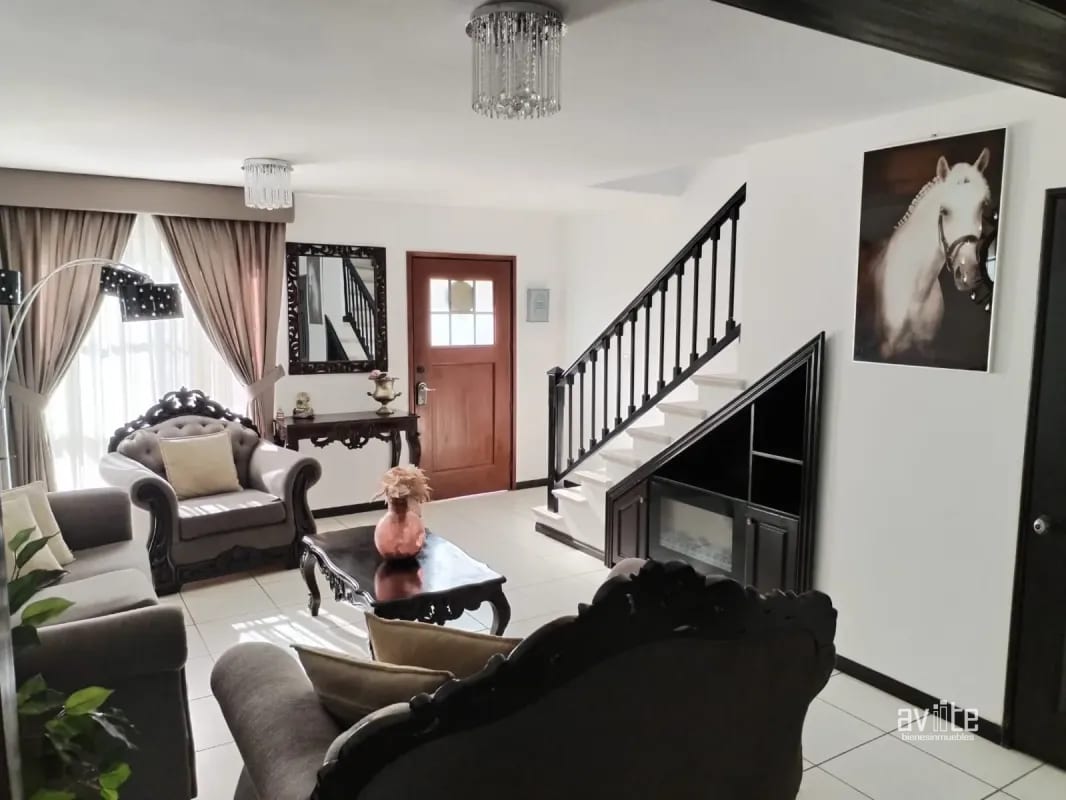 Casa tipo Navarra en venta, dentro de Alameda Norte    Q2,900,000 más impuestos — Casa en Venta en Condado Naranjo, Zona 4 Mixco, Guatemala, Ciudad — foto 9 de 9