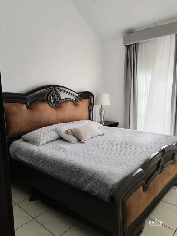 Casa tipo Navarra en venta, dentro de Alameda Norte    Q2,900,000 más impuestos — Casa en Venta en Condado Naranjo, Zona 4 Mixco, Guatemala, Ciudad — foto 2 de 9