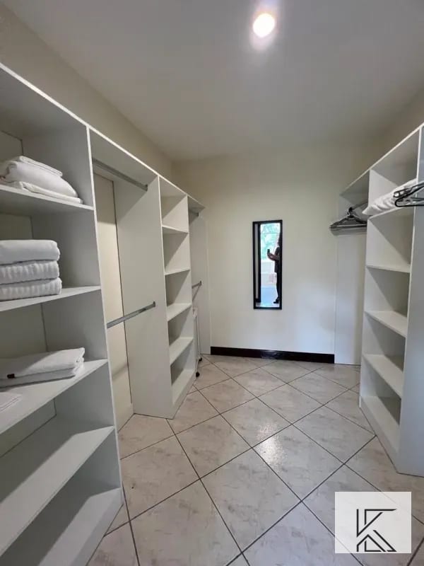 Hermoso Apartamento en Alquiler en Milenia con muebles — Apartamento en Alquiler en Milenia, Zona 10, Guatemala, Ciudad — foto 3 de 14