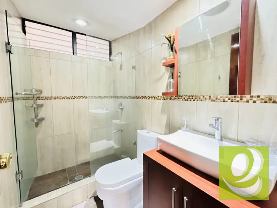 APARTAMENTO EN VENTA EN ACUEDUCTO ZONA 10. — Apartamento en Venta en Zona 10, Guatemala, Ciudad — foto 3 de 6