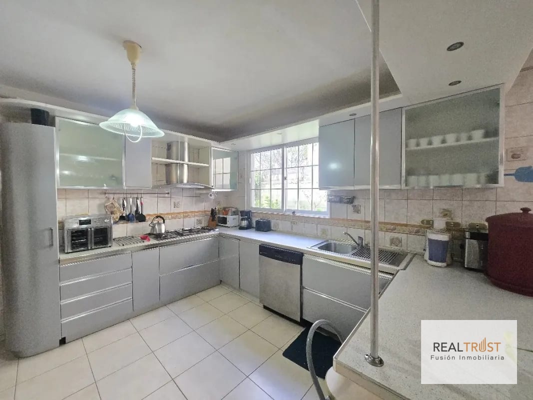 Preciosa casa en venta en San Antonio — Casa en Venta en San Antonio, Carretera a El Salvador, Guatemala, Ciudad — foto 9 de 17