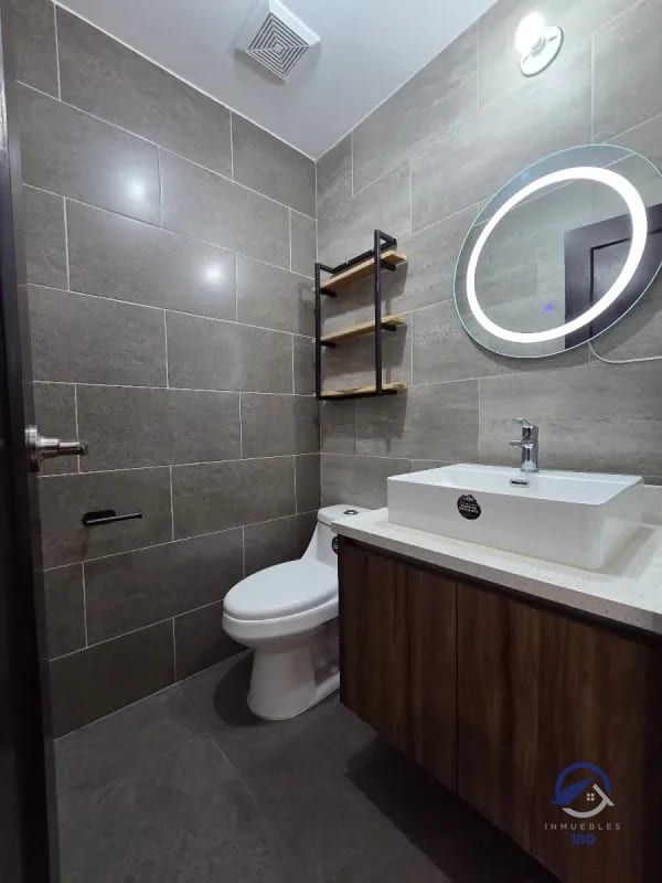 Apartamento en venta en Torre Praga, zona 15, Ciudad de Guatemala — Apartamento en Venta en Zona 15, Guatemala, Ciudad — foto 2 de 13