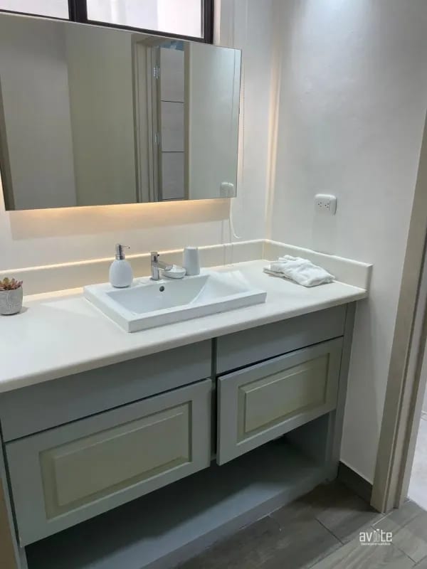 Villas Los cabos, Monterrico. Amplio tipo villa ideal para inversionista. $220,000 — Apartamento en Venta en Villa Los Cabos, Monterrico, Santa Rosa — foto 2 de 8