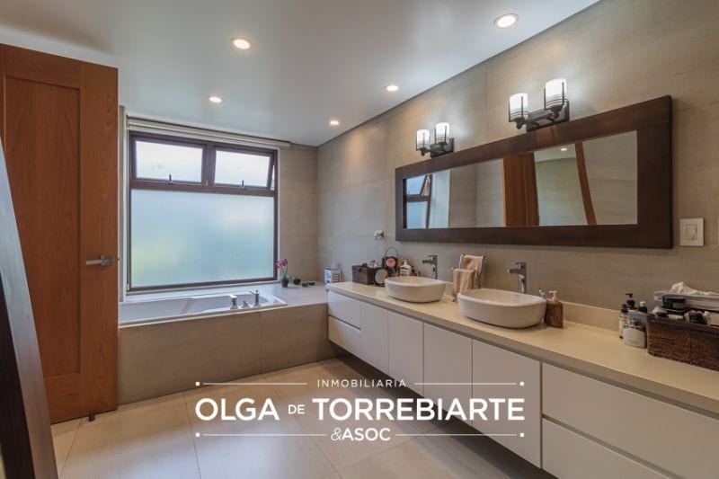 Propiedad en zona 14 — Apartamento en Alquiler en Zona 14, Guatemala, Ciudad — foto 2 de 16