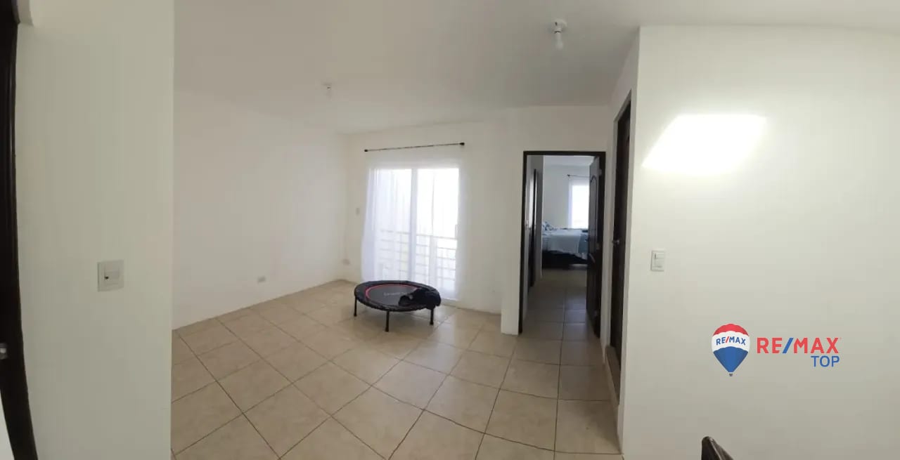 CASA EN COND. LA RESERVA, VILLA CANALES — Casa en Venta en Villa Canales, Guatemala, Ciudad — foto 4 de 5
