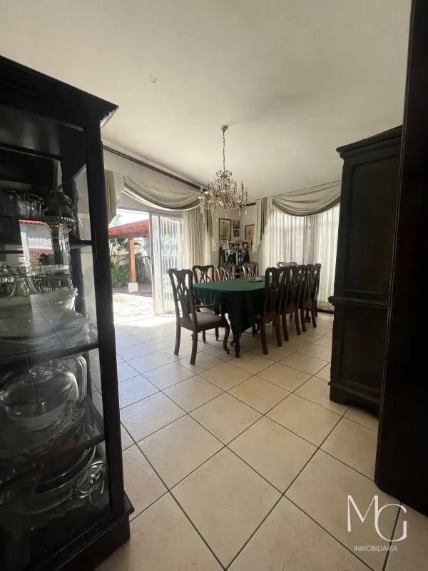 casa en venta a pocos metros de la Roosevelt — Casa en Venta en Zona 2 Mixco, Guatemala, Ciudad — foto 1 de 7