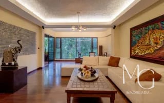 casa en venta en zona 14 dentro de condominio — Casa en Venta en Zona 14, Guatemala, Ciudad — miniatura 1 de 8