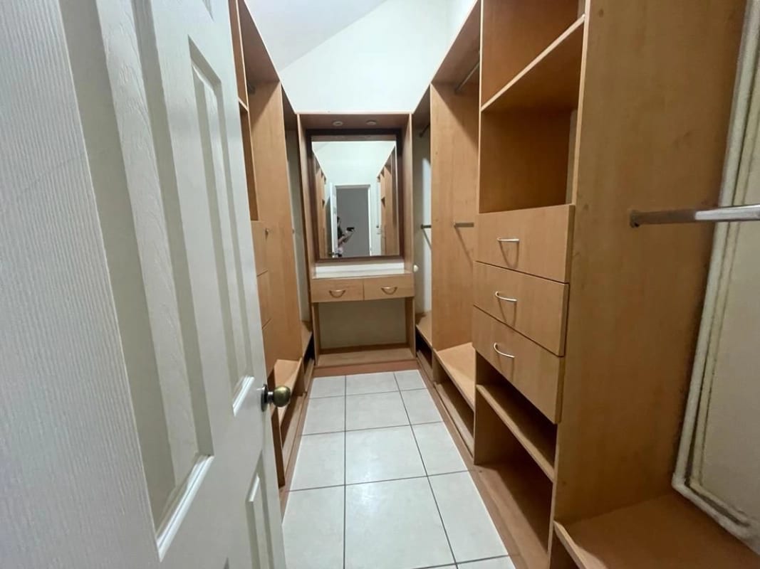 VENDO CASA SOLANA EN CONDADO NARANJO — Casa en Venta en Condado Naranjo, Zona 4 Mixco, Guatemala, Ciudad — foto 14 de 16