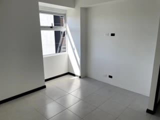 VENDO VILLA ESTILO TOM HAUSE DOS NIVELES EN CONDADO NARANJO — Apartamento en Venta en Condado Naranjo, Zona 4 Mixco, Guatemala, Ciudad — miniatura 9 de 16