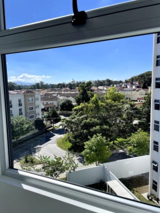 VENDO VILLA ESTILO TOM HAUSE DOS NIVELES EN CONDADO NARANJO — Apartamento en Venta en Condado Naranjo, Zona 4 Mixco, Guatemala, Ciudad — miniatura 7 de 16