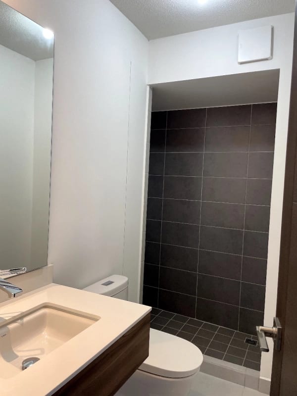 VENDO VILLA ESTILO TOM HAUSE DOS NIVELES EN CONDADO NARANJO — Apartamento en Venta en Condado Naranjo, Zona 4 Mixco, Guatemala, Ciudad — foto 6 de 16