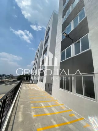 Apartamento en Venta en Zona 10 Mixco, Edificio Berlindo — Apartamento en Venta en Zona 1 Mixco, Guatemala, Ciudad — miniatura 1 de 4