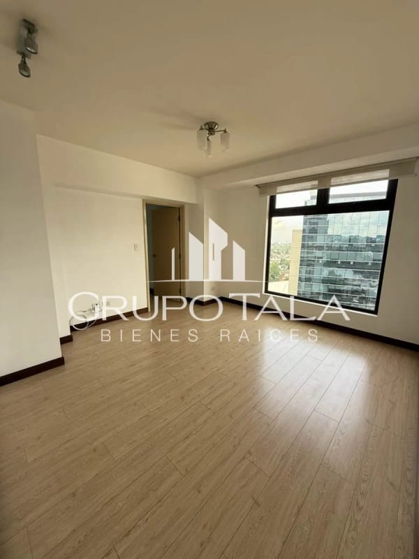 Apartamento en Venta en Zona 10, Edificio Veinti4 — Apartamento en Venta en Veinti4, Zona 10, Guatemala, Ciudad — foto 4 de 7