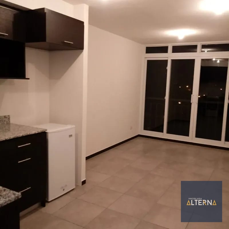 Acogedor Apartamento en Renta en Zona 5 — Apartamento en Alquiler en Zona 5, Guatemala, Ciudad — foto 5 de 6