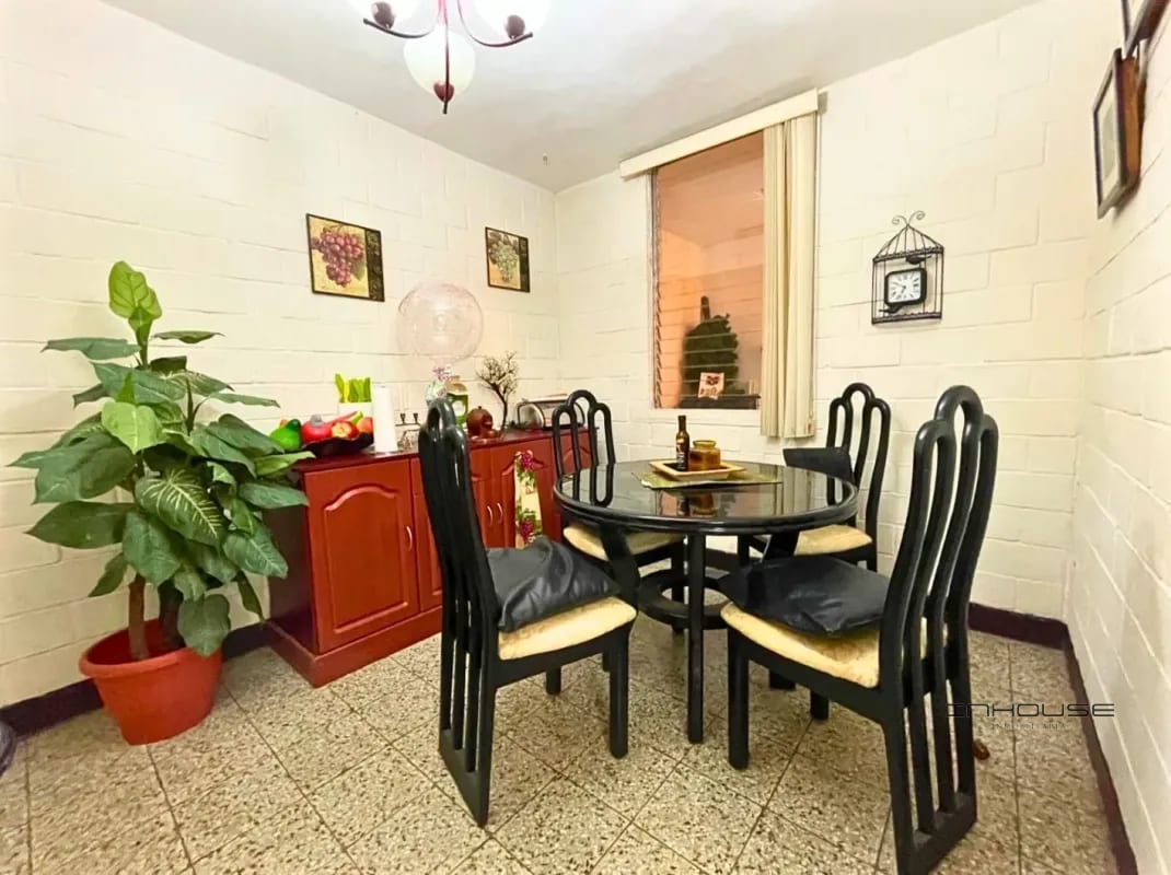 CASA EN VENTA EN ZONA 18 DE UN NIVEL CONDOMINIO LOS OLIVOS — Casa en Venta en los olivos, Zona 18, Guatemala, Ciudad — foto 4 de 5