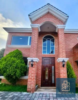 Casa en venta, Residencial Villas de Jacarandas de Cáyalá, Zona 16 — Casa en Venta en Zona 16, Guatemala, Ciudad — miniatura 1 de 12
