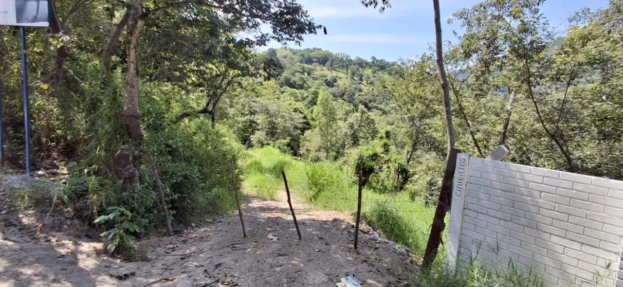Terreno de 3.9 Manzanas con Alto Potencial Agrícola y Ganadero - San Pedro Ayampuc. — Terreno en Venta en San Pedro Ayampuc, Guatemala, Ciudad — foto 1 de 5