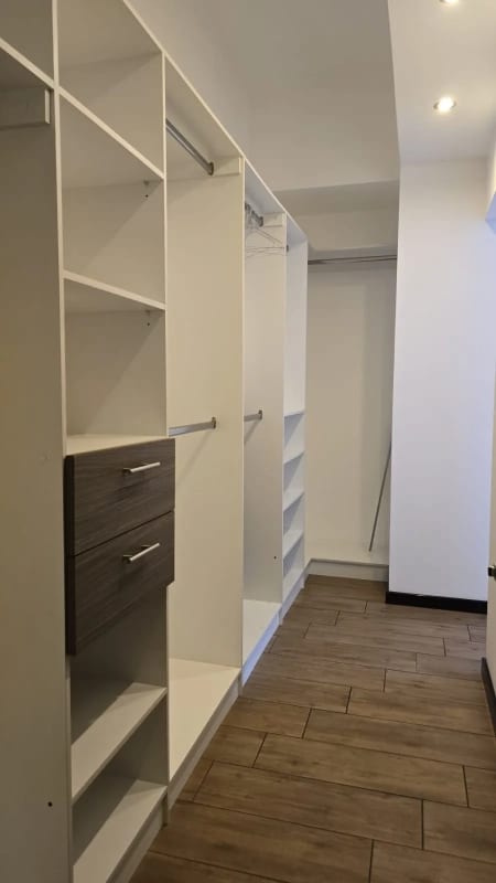 Apartamento en venta, Edificio Casalini zona 10 — Apartamento en Venta en Cassalini, Zona 10, Guatemala, Ciudad — foto 5 de 11