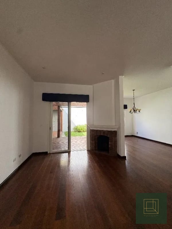 Amplia casa en renta en Condominio Entreverdes — Casa en Alquiler en Entreverdes, Carretera a El Salvador, Guatemala, Ciudad — foto 8 de 10