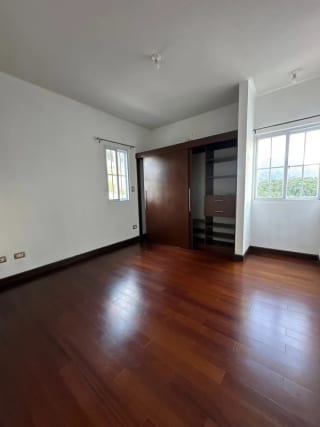 VENDO APARTAMENTO EN ZONA 16 CONDOMINIO LA VISTA — Apartamento en Venta en La Vista, Zona 16, Guatemala, Ciudad — miniatura 5 de 12
