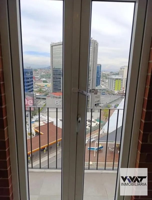 APARTAMENTO EN RENTA EN EDIFICIO MODRA ZONA 4 — Apartamento en Alquiler en Modra, Zona 4, Guatemala, Ciudad — foto 9 de 9